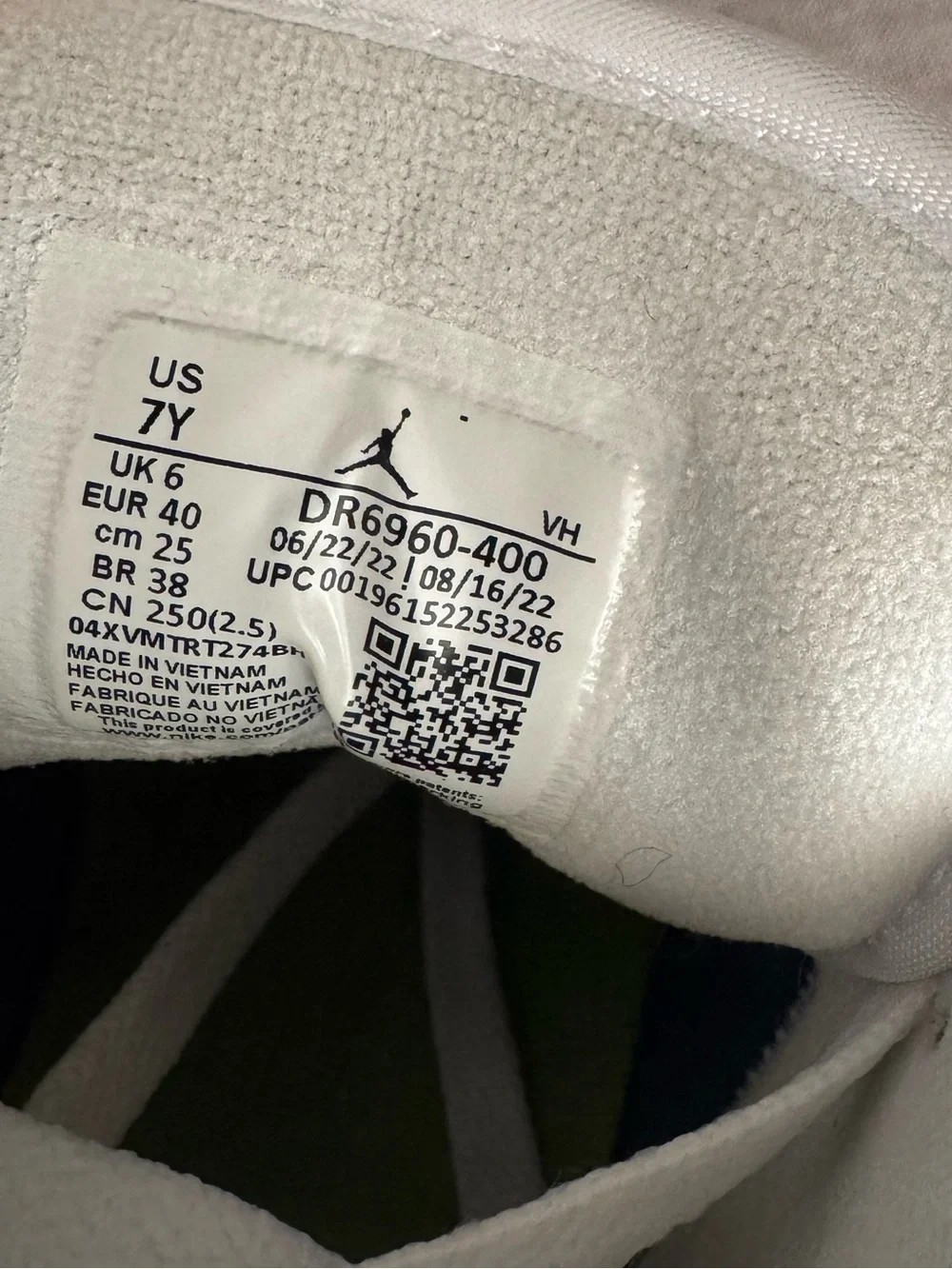 Nike Air Jordan 1 Low SE (GS) Shoes Big Kids SZ 7Y French Blue EUR 40 - Picture 6 of 6